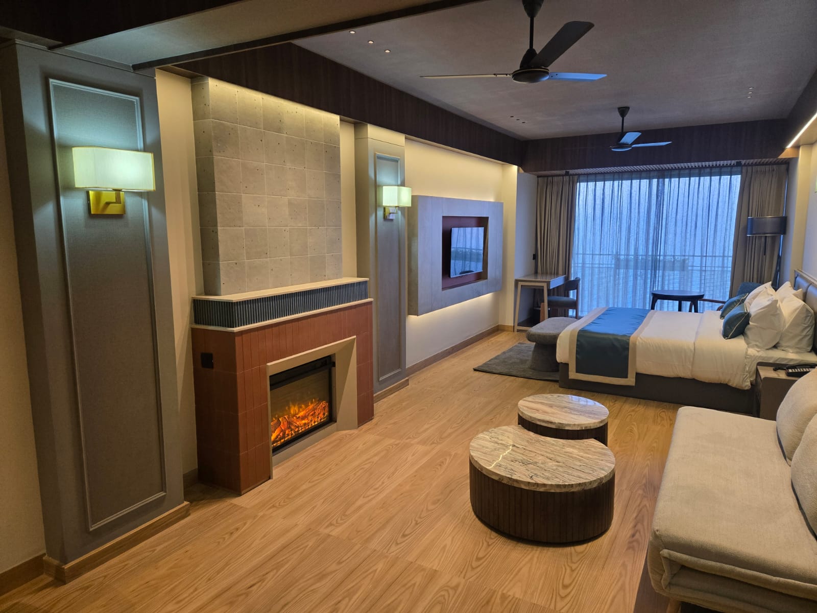 Premium Valley Suite 2